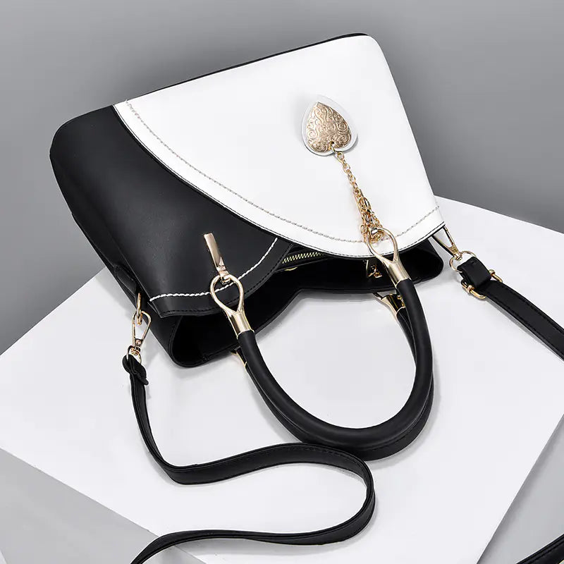 Large Capacity Women's Shoulder Bag - Street Style Fashion